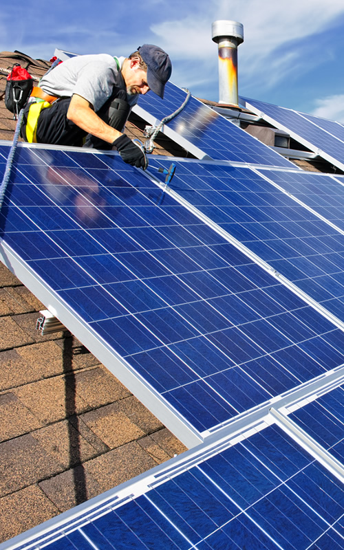 Inštalácia fotovoltaických panelov na strechu rodinného domu | inspeks.sk